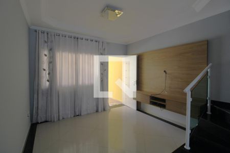 Sala de casa para alugar com 3 quartos, 92m² em Vila Campo Grande, São Paulo