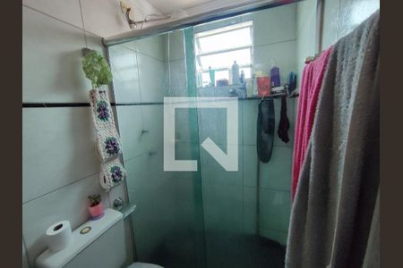 Banheiro suite de apartamento à venda com 3 quartos, 63m² em Sapucaia, Contagem