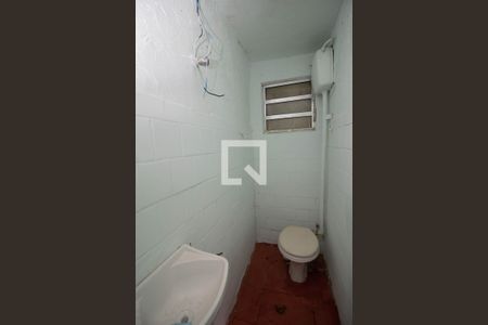 Banheiro de casa para alugar com 1 quarto, 22m² em Vila Sao Vicente, São Paulo