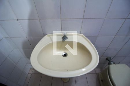 Casa para alugar com 336m², 4 quartos e 3 vagas Casa para alugar com 336m², 4 quartos e 3 vagasBanheiro da Suíte