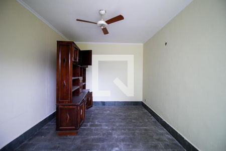 Casa para alugar com 336m², 4 quartos e 3 vagas Casa para alugar com 336m², 4 quartos e 3 vagasEscritório