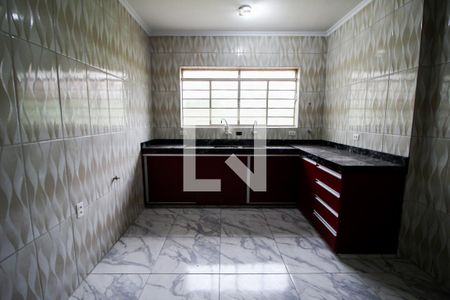 Casa para alugar com 336m², 4 quartos e 3 vagas Casa para alugar com 336m², 4 quartos e 3 vagasCozinha