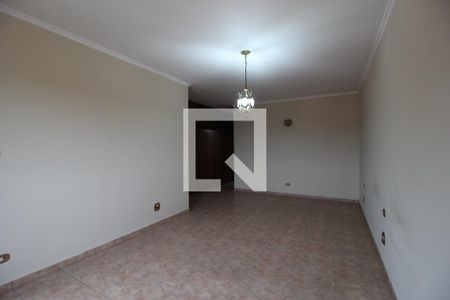 Casa para alugar com 336m², 4 quartos e 3 vagas Casa para alugar com 336m², 4 quartos e 3 vagasSuíte 2