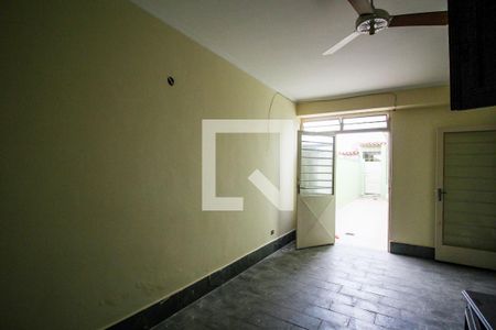 Casa para alugar com 336m², 4 quartos e 3 vagas Casa para alugar com 336m², 4 quartos e 3 vagasEscritório