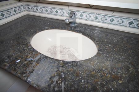 Apartamento à venda com 88m², 2 quartos e sem vagaBanheiro Corredor