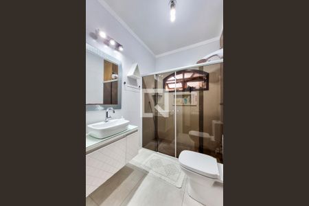 Casa para alugar com 398m², 3 quartos e 3 vagasBanheiro