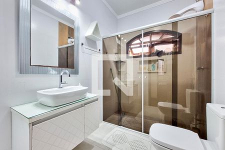 Casa para alugar com 398m², 3 quartos e 3 vagasBanheiro