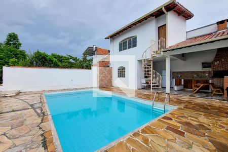 Casa para alugar com 398m², 3 quartos e 3 vagasPiscina / Churrasqueira