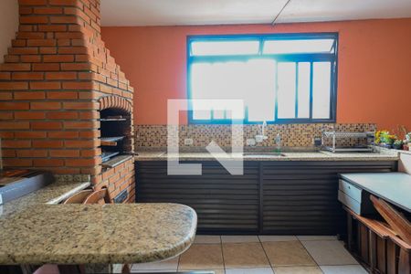 Casa à venda com 300m², 3 quartos e 4 vagasLazer