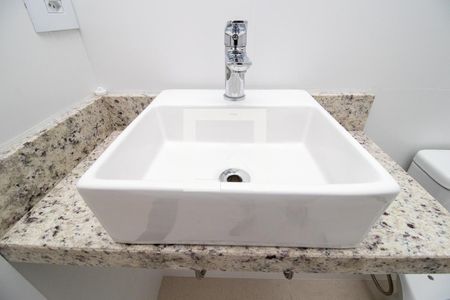 Apartamento para alugar com 75m², 3 quartos e 1 vagaDetalhe do banheiro