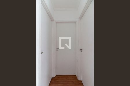 Corredor de apartamento à venda com 2 quartos, 38m² em Colônia (zona Leste), São Paulo