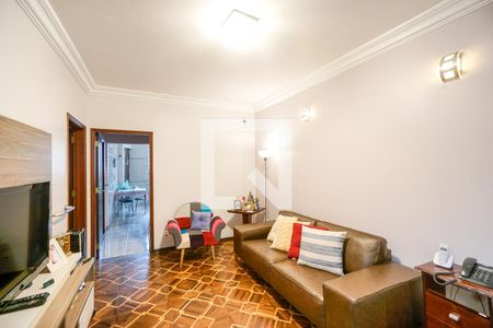 Sala de casa à venda com 2 quartos, 180m² em Cidade Mãe do Céu, São Paulo