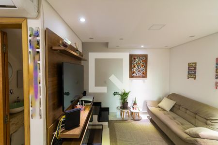 Sala de casa de condomínio à venda com 2 quartos, 127m² em Vila Guilhermina, São Paulo