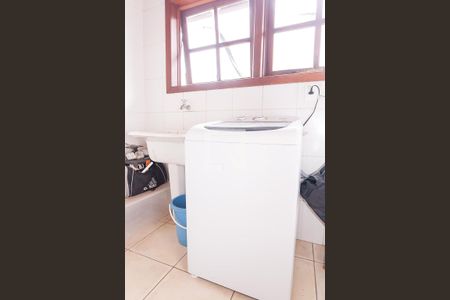 Casa de condomínio à venda com 140m², 2 quartos e 4 vagas Casa de condomínio à venda com 140m², 2 quartos e 4 vagasÁrea de Serviço