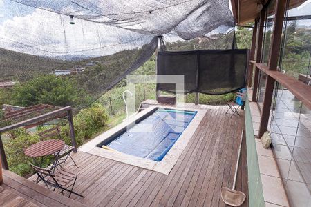 Casa de condomínio à venda com 140m², 2 quartos e 4 vagas Casa de condomínio à venda com 140m², 2 quartos e 4 vagasvaranda/ piscina