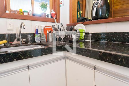 Casa de condomínio à venda com 140m², 2 quartos e 4 vagas Casa de condomínio à venda com 140m², 2 quartos e 4 vagascozinha