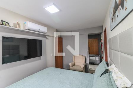 Apartamento à venda com 141m², 3 quartos e 2 vagasSuíte 1
