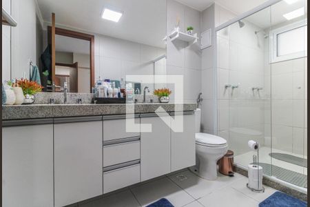 Apartamento à venda com 141m², 3 quartos e 2 vagasSuíte 1 - Banheiro