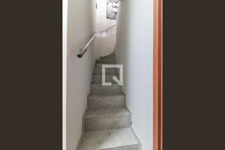 Apartamento à venda com 141m², 3 quartos e 2 vagasEscada