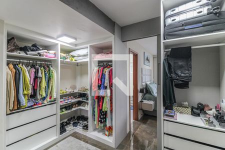 Apartamento à venda com 141m², 3 quartos e 2 vagasSuíte 1 - Closet
