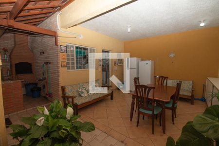 Casa à venda com 180m², 3 quartos e 4 vagasÁrea da churrasqueira