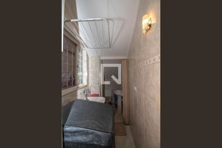 Casa à venda com 180m², 3 quartos e 4 vagasÁrea de Serviço