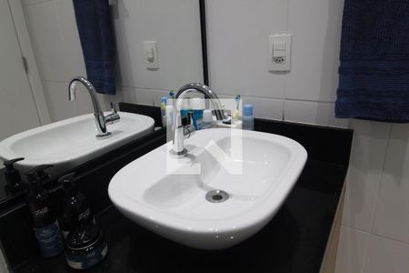 Apartamento à venda com 55m², 2 quartos e 1 vagaBanheiro da Suíte