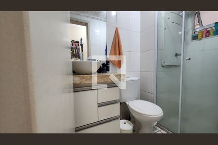 Apartamento à venda com 64m², 2 quartos e 1 vaga Apartamento à venda com 64m², 2 quartos e 1 vagaBanheiro
