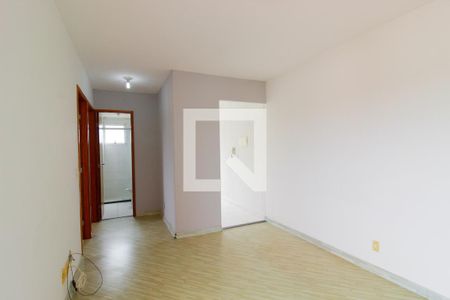 Sala de apartamento para alugar com 2 quartos, 48m² em Jardim Ísis, Cotia