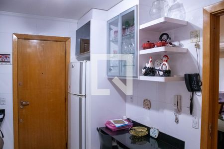 Detalhe da cozinha de apartamento para alugar com 4 quartos, 110m² em Setor Bueno, Goiânia