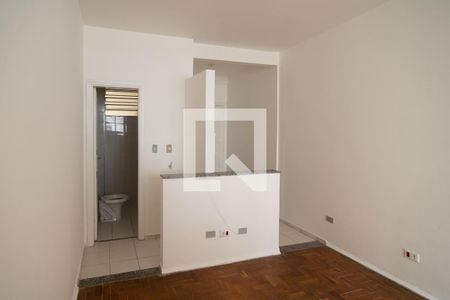 Sala de kitnet/studio para alugar com 1 quarto, 26m² em Consolação, São Paulo