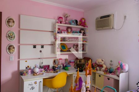 Casa à venda com 212m², 3 quartos e 2 vagasQuarto 3