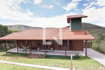 Casa de condomínio para alugar com 140m², 2 quartos e 3 vagasFachada