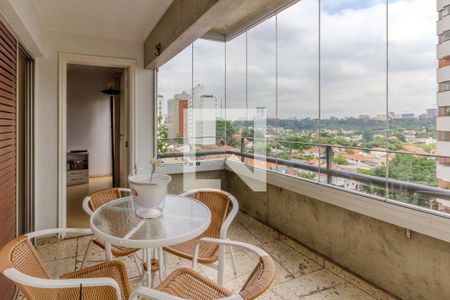 Apartamento à venda com 140m², 3 quartos e 2 vagasVaranda