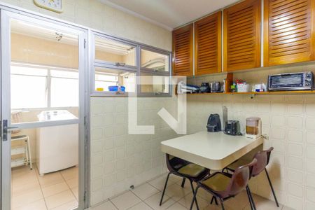 Apartamento à venda com 140m², 3 quartos e 2 vagasCozinha