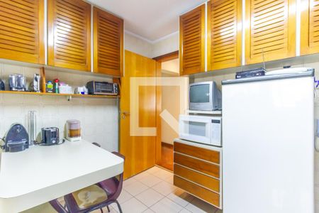 Apartamento à venda com 140m², 3 quartos e 2 vagasCozinha