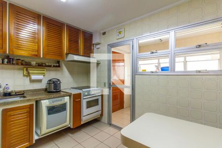 Apartamento à venda com 140m², 3 quartos e 2 vagasCozinha