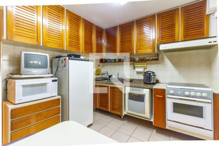 Apartamento à venda com 140m², 3 quartos e 2 vagasCozinha