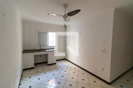 Casa de condomínio à venda com 126m², 3 quartos e 3 vagasÁrea de serviço 