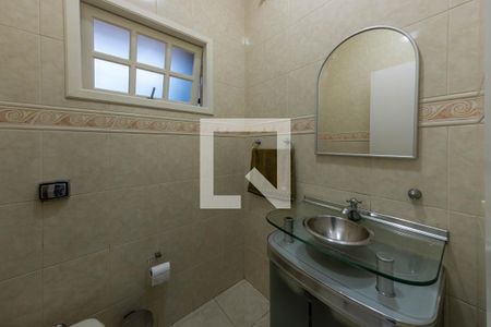 Banheiro de casa para alugar com 3 quartos, 230m² em Jardim Regina, São Paulo