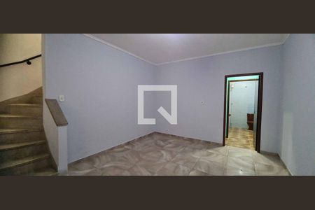 Sala  de casa para alugar com 3 quartos, 250m² em Vila Pires, Osasco
