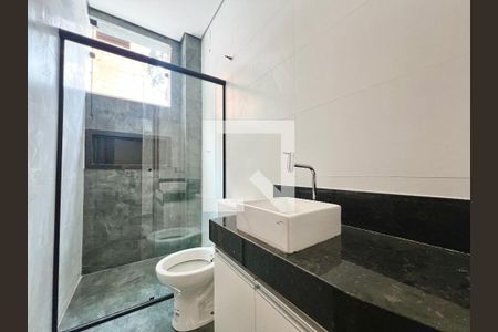 Casa à venda com 130m², 3 quartos e 2 vagas Casa à venda com 130m², 3 quartos e 2 vagasBanheiro Quarto