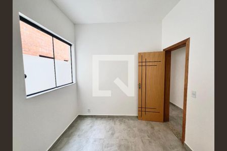 Casa à venda com 130m², 3 quartos e 2 vagas Casa à venda com 130m², 3 quartos e 2 vagasQuarto