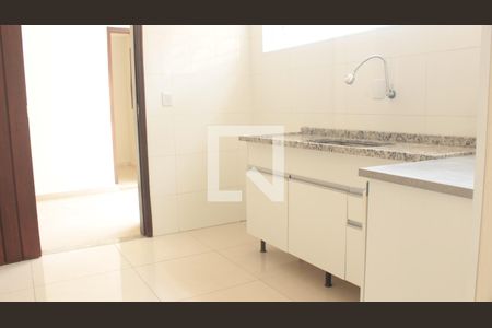 Casa à venda com 180m², 4 quartos e 2 vagasCozinha