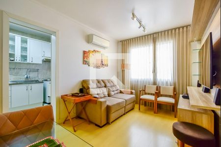 Sala de apartamento para alugar com 1 quarto, 40m² em Partenon, Porto Alegre