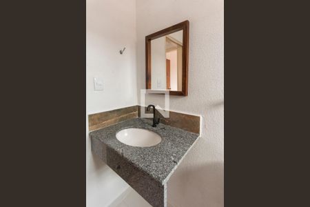 Casa para alugar com 80m², 3 quartos e 1 vaga Casa para alugar com 80m², 3 quartos e 1 vagaBanheiro