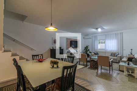 Sala de casa de condomínio à venda com 5 quartos, 220m² em Vargem Grande, Rio de Janeiro