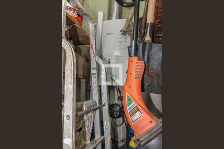 Casa de condomínio à venda com 220m², 5 quartos e 2 vagasCompartimento Ferramentas - Aquecedor