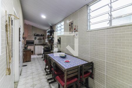 Casa de condomínio à venda com 220m², 5 quartos e 2 vagasÁrea Gourmet