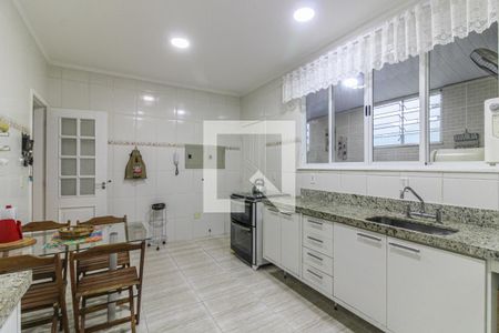 Casa de condomínio à venda com 220m², 5 quartos e 2 vagasCozinha